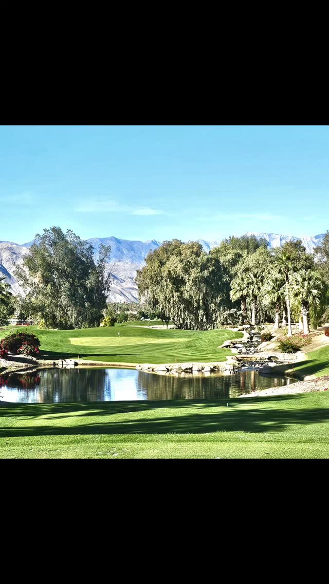 Indian Wells Golf Resort, the Celebrity course. We played with Golf Troop friends, Mike and Brett. The 70 degree day was so lovely, until the winds got up and made this floral fantasy into a rose with thorns. The flowers were in full bloom with holiday spirit in the air. Thanks to Buffalo Group, Troon Golf and Joe Williams and staff for a delightful three days. Palm Springs was hopping with winter visitors getting out of the snow. The Greater Palm Springs area is a great way to escape the wintery blues. 
#golfstagram #golfcontentnetwork #instagolf #couplesgoals #beautifuldestinations #golf #travelingram #iwgr #experienceIWGR #troongolf #visitgreaterps #indianwells #johnfought #troongolfcourse #tristategolf #tifosioptics #ducadelcosma #sqairzgolf #shotscope #vicegolf #viceusa #golftrips #golftroup #golftrips