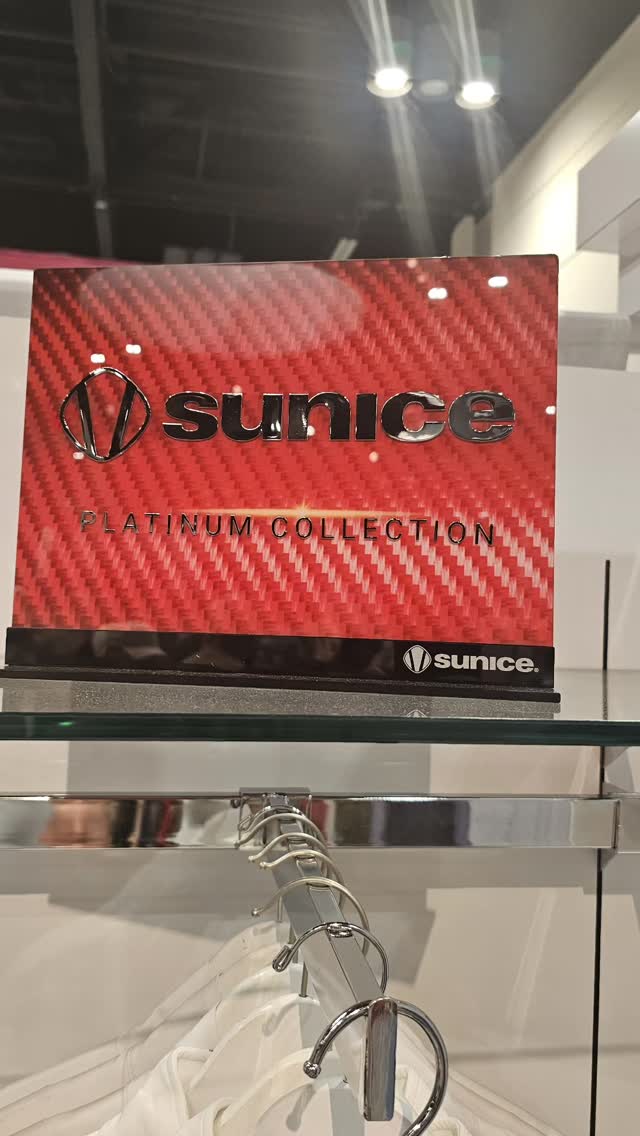 The moment you see the Platinum Collection from Sunice, you want it and got to have it. Stylish and ready for cool winter days on the course. Comfortable and functional. Check out all the styles @sunicesports #golfstagram #golfcontentnetwork #instagolf #golf #couplesgoals