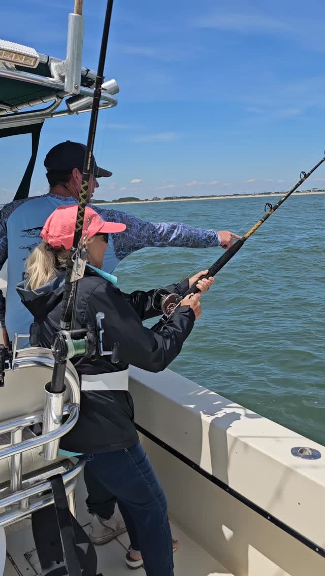 Best day ever!! Alice hooks a spinner shark. A little more than she bargained for with Capt. Adam of Oak Island Charter Fishing. #brunswickislandsnc #ncbrunswickgolf #pineapplepr #oakislandcharter #couplesgoals