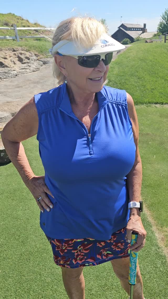 CLIFFHANGERS, an exciting and unique Par 3 golf course built within the caves and walls of Big Cedar Golf. We never had this much fun with our clothes on!! Everyone hole challenge the short game and putting skills. Oh, there are lots of bunkers for an extra treat #golfstagram #instagolf #golfcontentnetwork #golf #couplesgoals