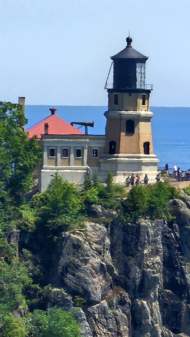 Leaving Brainerd Lakes area and headed to Cook County along Lake Superior for another adventure in Northern Minnesota. We had a wonderful dinner at the newly reopened Charlie's Bistro at Lutsen Mountain with Kjersti and Linda of Visit Cook Country. We stayed two nights in the seaside town of Grand Marais.  You have to stop and have the best donuts by Sherri and her family. Five generations run this local iconic place. #golfstagram #golfcontentnetwork #instagolf #instagolfers #couplesgoals #golf #beautifuldestinations #instagolflife #distincetravel #travelingram #seaside #vacations #superiorlake #grandmaraisminnesota #golf_inspired_ #lakelife #sailing #tifosioptics #penquinfashions #mountains #northernminnesota #golfminnesota #vicegolf #tifosisunglasses #ducadelcosma #sqairzgolf #shotscope #golfing #golftravel #golftrips
