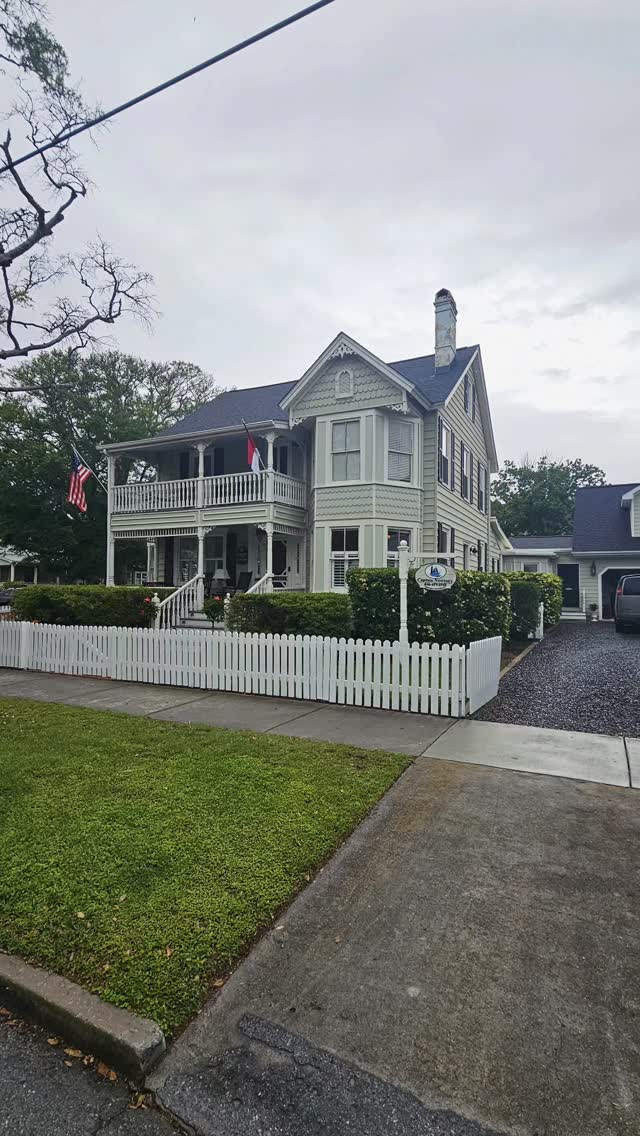 Southport NC. What a special place to wind down and relax. Set upon the mouth of Cape Fear River, this lovely, quiet seaside town was perfect to reflect on the great trip provided by Letsgolf, Pam Shaheen. 

Thanks to Pineapple PR for this stately manor in which to stay. We sat on the upper porch enjoying people walking their dogs and always a hello and good evening. 
The museums, historic cemetery and visitor centers highlighted the history of this Southern city. 

Only 5000 population, it balloons to 50,000 for annual Fourth of July parade and festivities. This 250th year should be magical. An art festival was in progress with many artist stationed around the town for their rendition of local homes, marina and seaside life. 
#golfcontentnetwork #beautifuldestinations #couplesgoals #brunswickislandsgolf #brunswickislandsnc