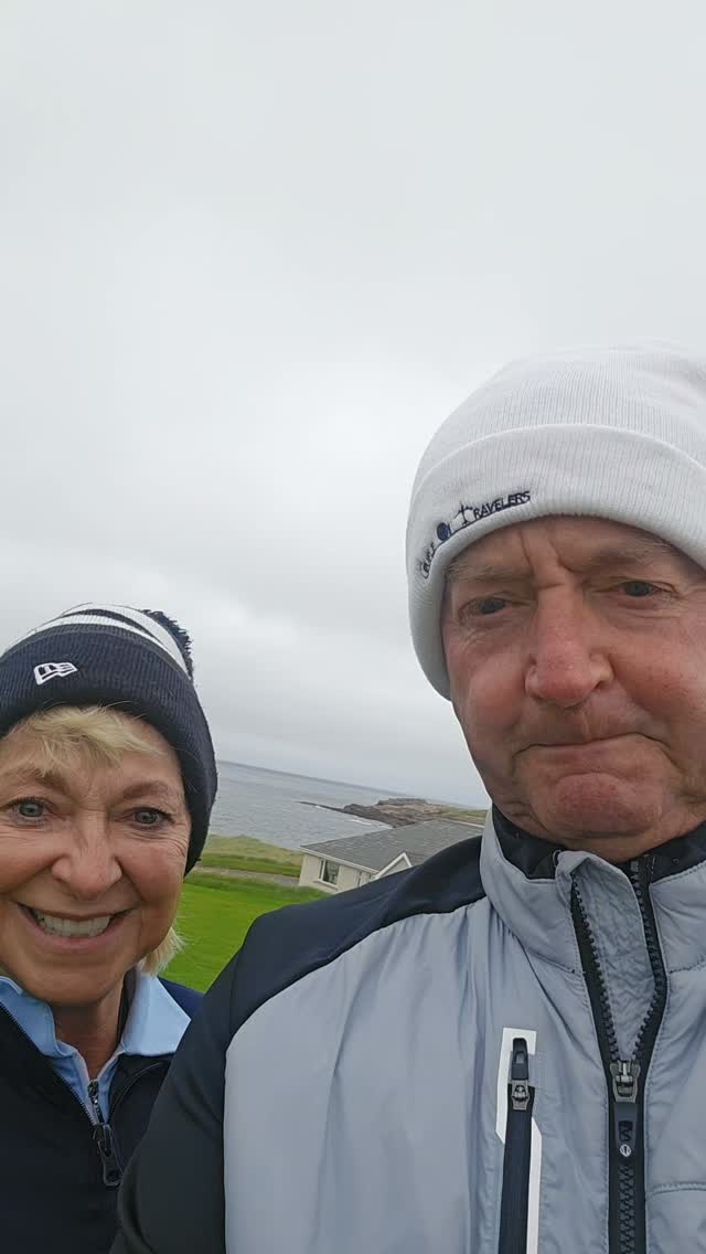 Tee time!! What a thrill to get to play Cruit Island. Cruit pronounced Crutch is a must play along the Wild Atlantic Way. Make it a bucket list item for everyone. #golfstagram #golfcontentnetwork #couplesgoals #cruitisland #greengolfball