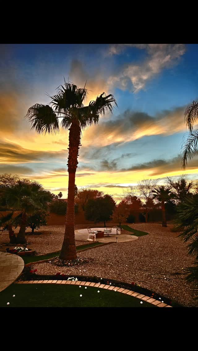 Saying goodbye to 2025!! Part 1 We start every year at PGA Show in Orlando. Our journeys take flight after the show with a return to Phoenix and The WM OPEN. Serendipitous opportunity presents itself.  You never know where or who you will meet in the travels. #golfstagram #golfcontentnetwork #instagolf #couplesgoals #instagolfers